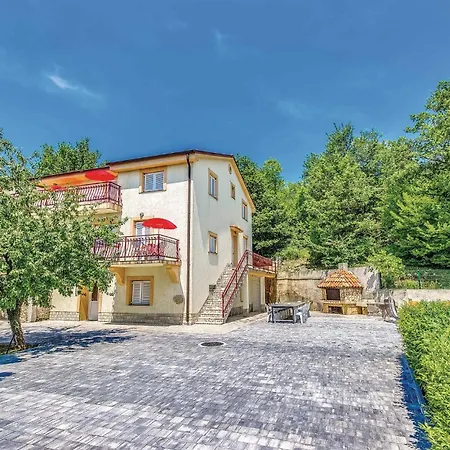 Appartement Amazing In *