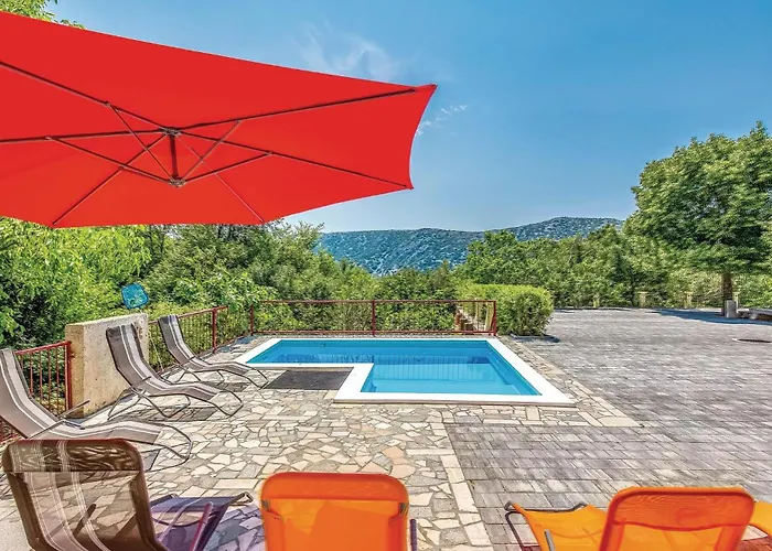 Awesome In With Wifi Apartamento Grižane
